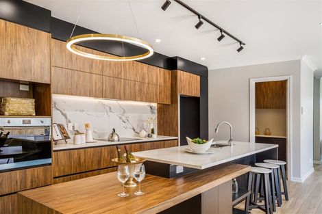 Photo of property in 15 Cutfield Lane, Kumeu, 0810