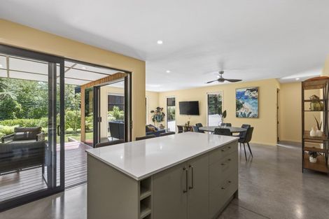 Photo of property in 94 Eliot Street, New Plymouth, 4310