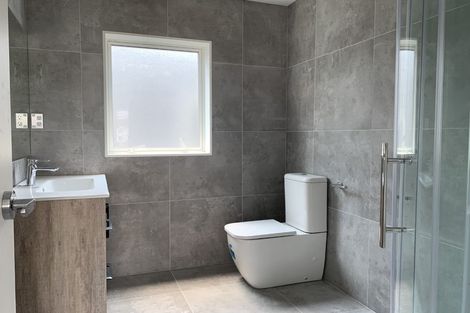 Photo of property in 70 Kerrykeel Drive, Flat Bush, Auckland, 2019