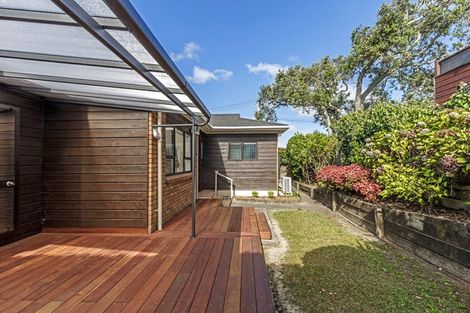 Photo of property in 2/11 Gordon Avenue, Forrest Hill, Auckland, 0620