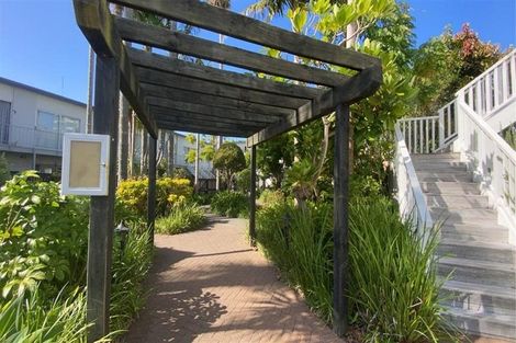 Photo of property in 21/72 Kitchener Road, Milford, Auckland, 0620