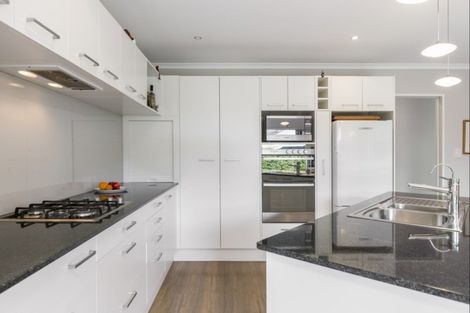 Photo of property in 14 Beachwood Drive, Hatfields Beach, Orewa, 0931