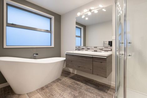 Photo of property in 20 Rochfort Crescent, Pyes Pa, Tauranga, 3112