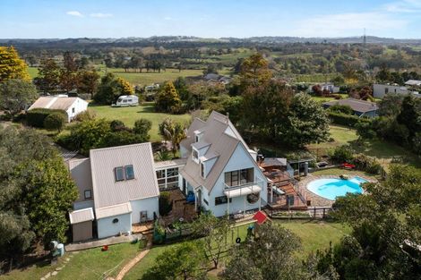 Photo of property in 34 Top Road, Dairy Flat, Albany, 0792