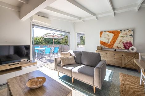 Photo of property in 1 Puriri Road, Oneroa, Waiheke Island, 1081