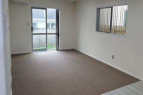 Photo of property in 11 Sohum Place, Manukau, Auckland, 2104