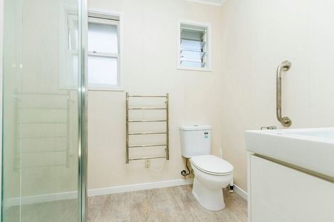 Photo of property in 73 Lynden Avenue, Hillcrest, Auckland, 0627