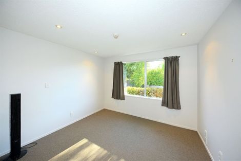 Photo of property in 39 Camden Street, Redwood, Christchurch, 8051