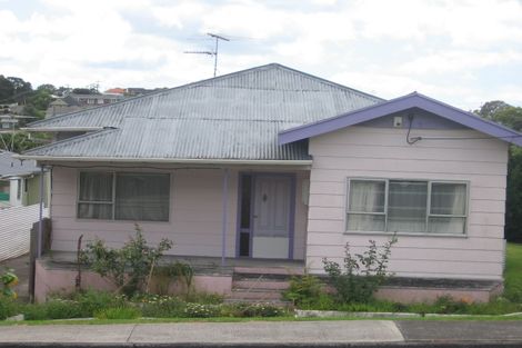 Photo of property in 23 Corunna Road, Milford, Auckland, 0620