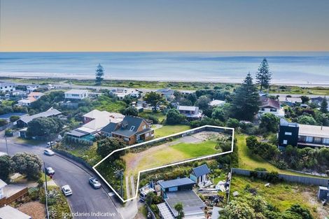 Photo of property in 5 Babbacombe Avenue, Otaki Beach, Otaki, 5512
