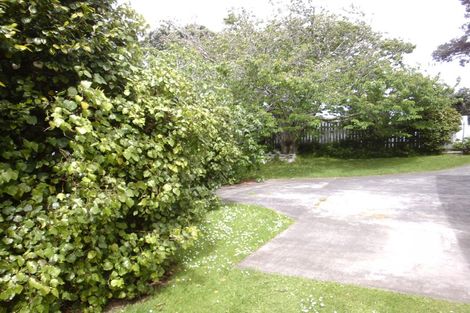 Photo of property in 6 Whiteley Street, Moturoa, New Plymouth, 4310