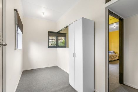 Photo of property in 10 Hillside Crescent, Westown, New Plymouth, 4310