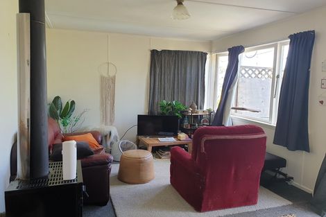 Photo of property in 32 James Mcleod Road, Shelly Beach, Helensville, 0874