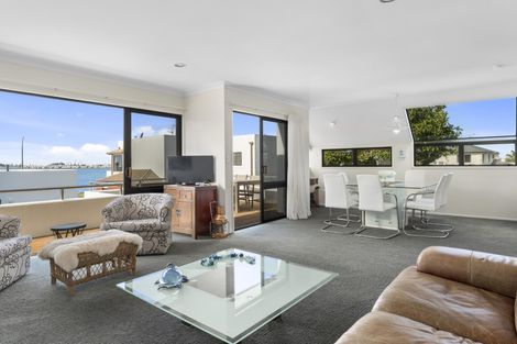 Photo of property in 9 Kulim Avenue, Otumoetai, Tauranga, 3110