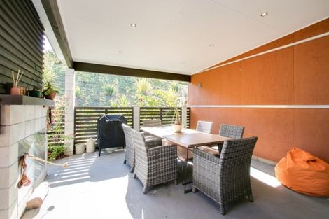 Photo of property in 21 Heipipi Drive, Eskdale, Napier, 4182