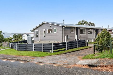 Photo of property in 79a-b Park Road, Belmont, Lower Hutt, 5010