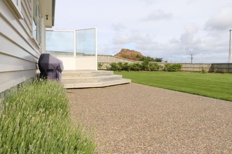 Photo of property in 2 Neva Street, Fortrose, Invercargill, 9875