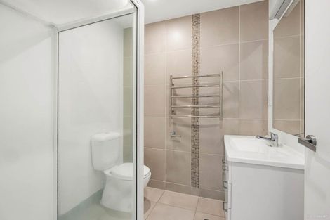 Photo of property in 319/17 Link Crescent, Stanmore Bay, Whangaparaoa, 0932