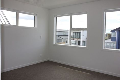 Photo of property in 16 Myland Drive, Hobsonville, Auckland, 0616