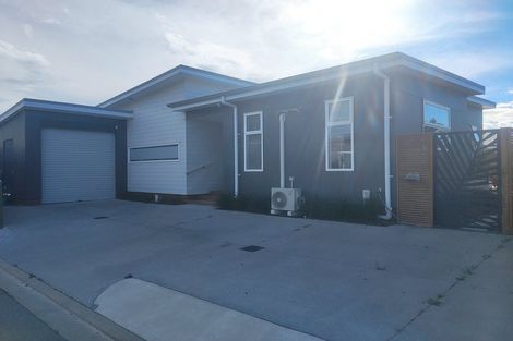 Photo of property in 4 Pani Lane, Mount Maunganui, 3116