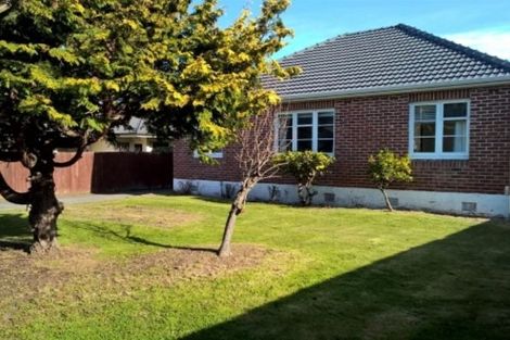 Photo of property in 51 Memorial Avenue, Ilam, Christchurch, 8053
