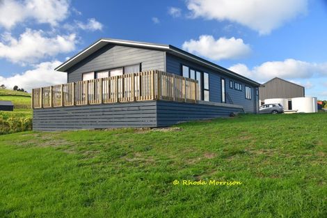 Photo of property in 12 Arahanga Road, Paparoa, 0571