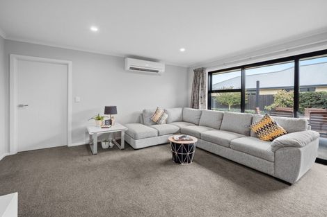 Photo of property in 5 Whiteoak Grove, Tinwald, Ashburton, 7700