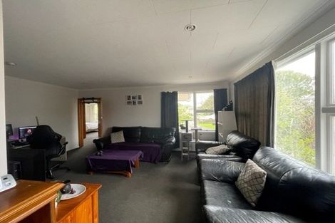 Photo of property in 16 Eglinton Street, Avondale, Christchurch, 8061