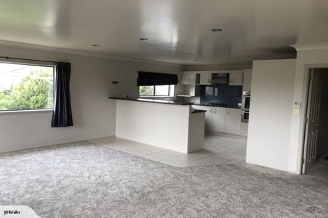Photo of property in 55 Erlestoke Crescent, Churton Park, Wellington, 6037