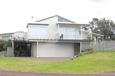 Photo of property in 23 Mountain Vista Place, Pauanui, Hikuai, 3579