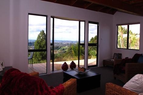 Photo of property in 14 Range Road, Swanson, Auckland, 0816