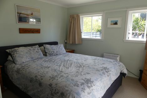 Photo of property in 32 Chamberlain Avenue, Amberley, 7481