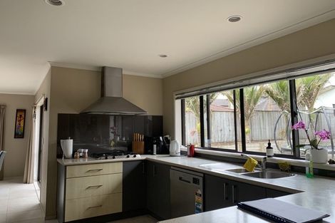 Photo of property in 58 Accent Drive, Flat Bush, Auckland, 2016