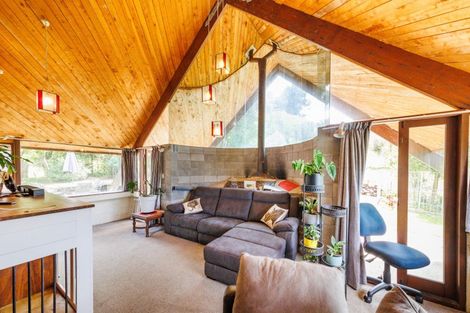 Photo of property in 275 Pohangina Road, Ashhurst, 4884