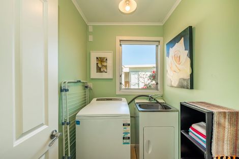Photo of property in 5 Callender Terrace, Paraparaumu Beach, Paraparaumu, 5032
