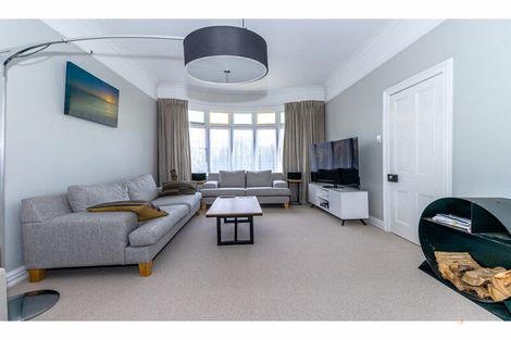 Photo of property in 43 Rhodes Street, Waimate, 7924