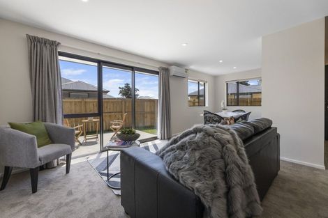 Photo of property in 100 Hagart-alexander Drive, Mosgiel, 9024