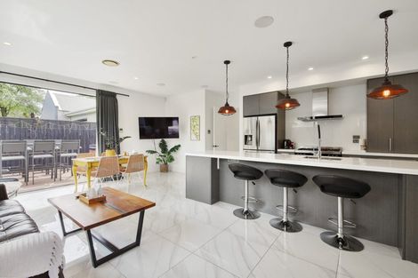 Photo of property in 90a Poulson Street, Addington, Christchurch, 8024