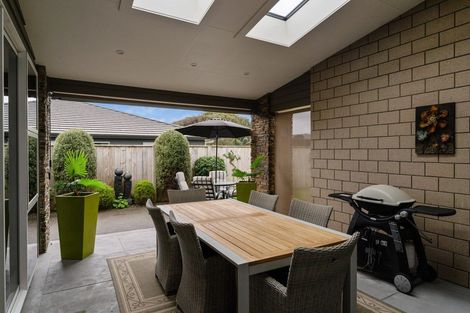 Photo of property in 96 The Drive, Paraparaumu Beach, Paraparaumu, 5032