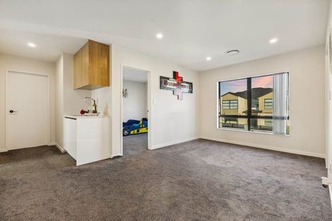 Photo of property in 44 Tannaghmore Drive, Flat Bush, Auckland, 2019
