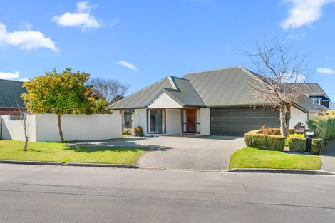 Photo of property in 8 Claverley Gardens, Avonhead, Christchurch, 8042