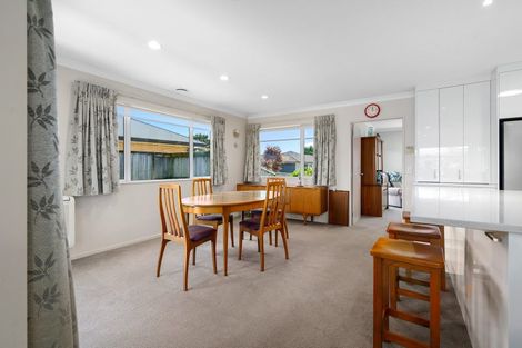 Photo of property in 8 Madison Street, Cambridge, 3434