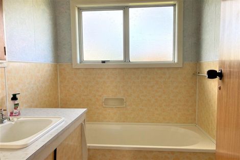 Photo of property in 84 Grey Street, Waitara, 4320