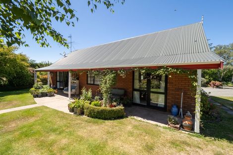 Photo of property in 2 Kennels Road, Tinwald, Ashburton, 7778
