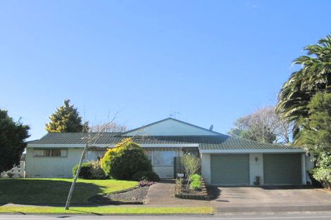 Photo of property in 132 Totara Drive, Pukete, Hamilton, 3200