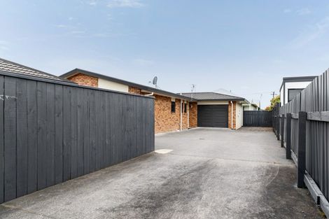 Photo of property in 2/213 Coronation Avenue, Welbourn, New Plymouth, 4310