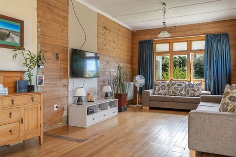 Photo of property in 27 Matahiwi Road, Matahiwi, Masterton, 5888