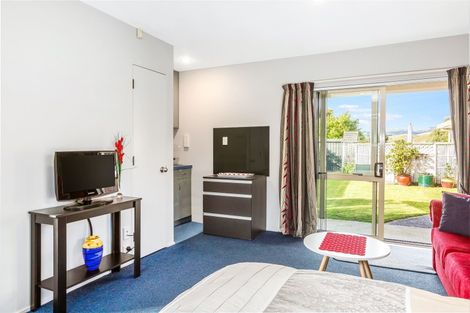 Photo of property in 63 Joseph Banks Drive, Whitby, Porirua, 5024