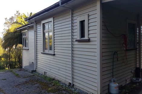 Photo of property in 11 Leith Crescent, Greymouth, 7805