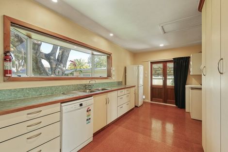 Photo of property in 130 Jeffreys Road, Strowan, Christchurch, 8052